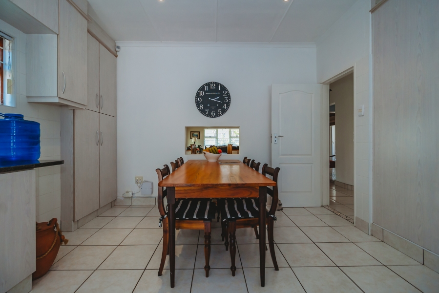 5 Bedroom Property for Sale in Heather Park Western Cape